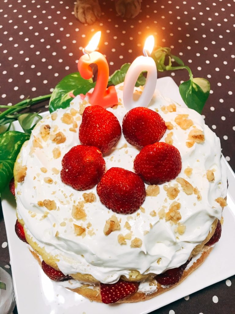 イチゴケーキ