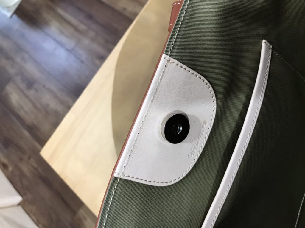 バッグの閉じ方貼り付けタイプ丸1
