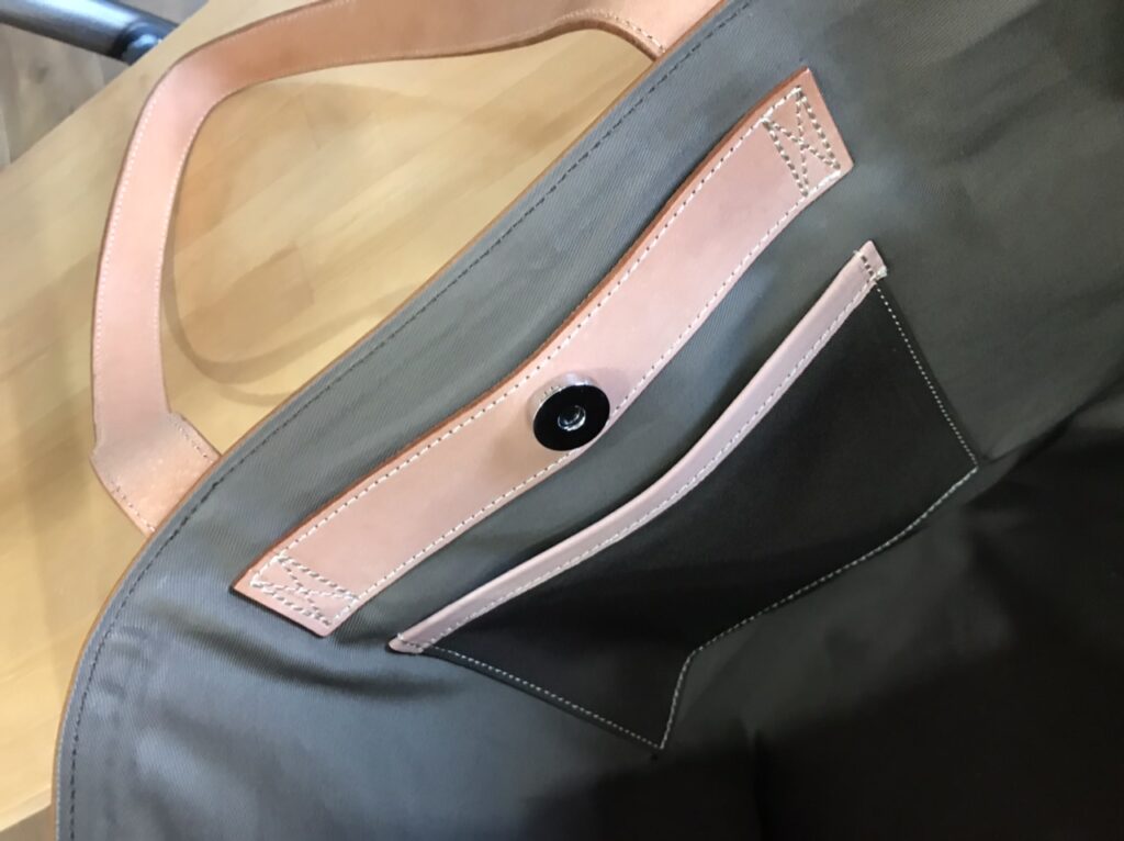 バッグの閉じ方貼り付けタイプ1